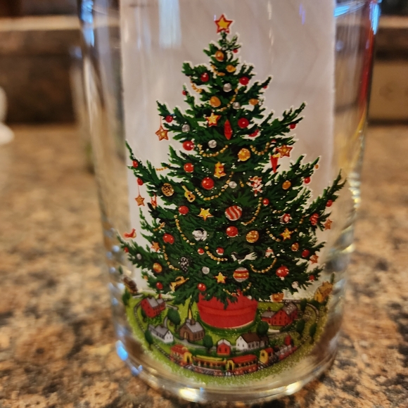Vintage L.E. Smith Christmas Cheer 14 oz Glasses- Set Of 4 - Picture 2 of 5